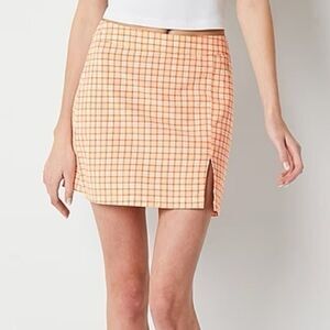 Women's/Juniors Mid Rise Scooter Skirt - Size Large